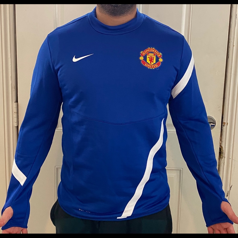 2011-12 MANCHESTER UNITED NIKE TRAINING TOP